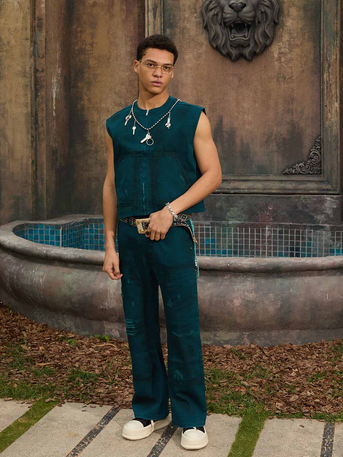 Airbrush Print Sleeveless Vest & Straight Leg Jeans Set - Image 8