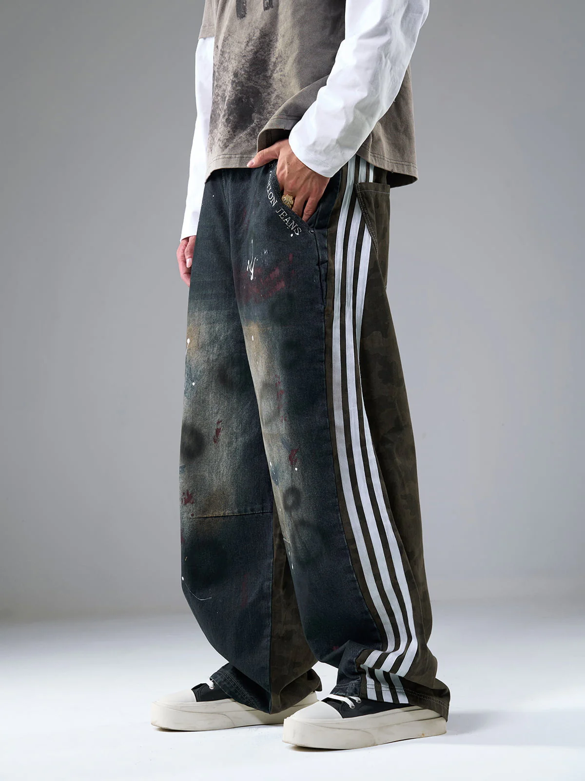 Washed Stripe Patchwork Totem Print Baggy Jeans - Image 3