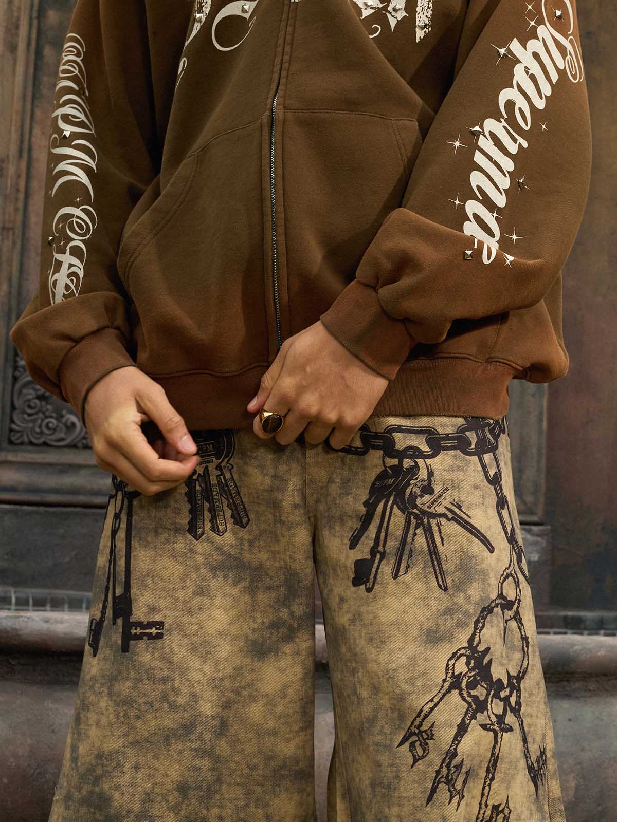 Distressed Chain And Key Print Baggy Pants - Image 9