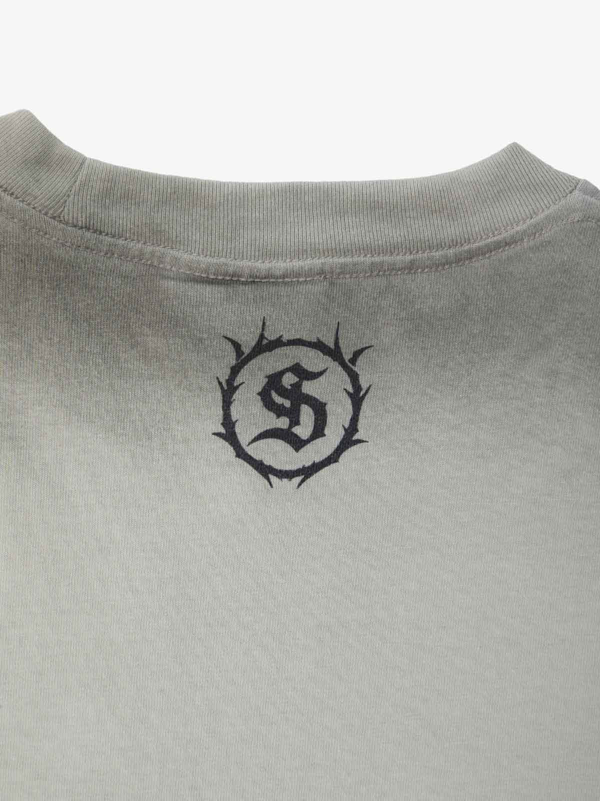Distressed Rebellious Gun and Cross Print T-Shirt - Image 16