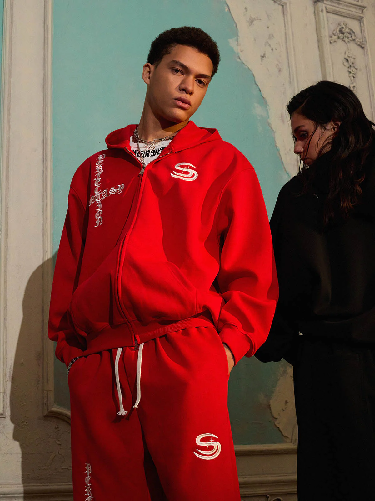 Gothic Letter Cross Embroidery Zip Up Hoodie and Sweatpants Set - Image 4