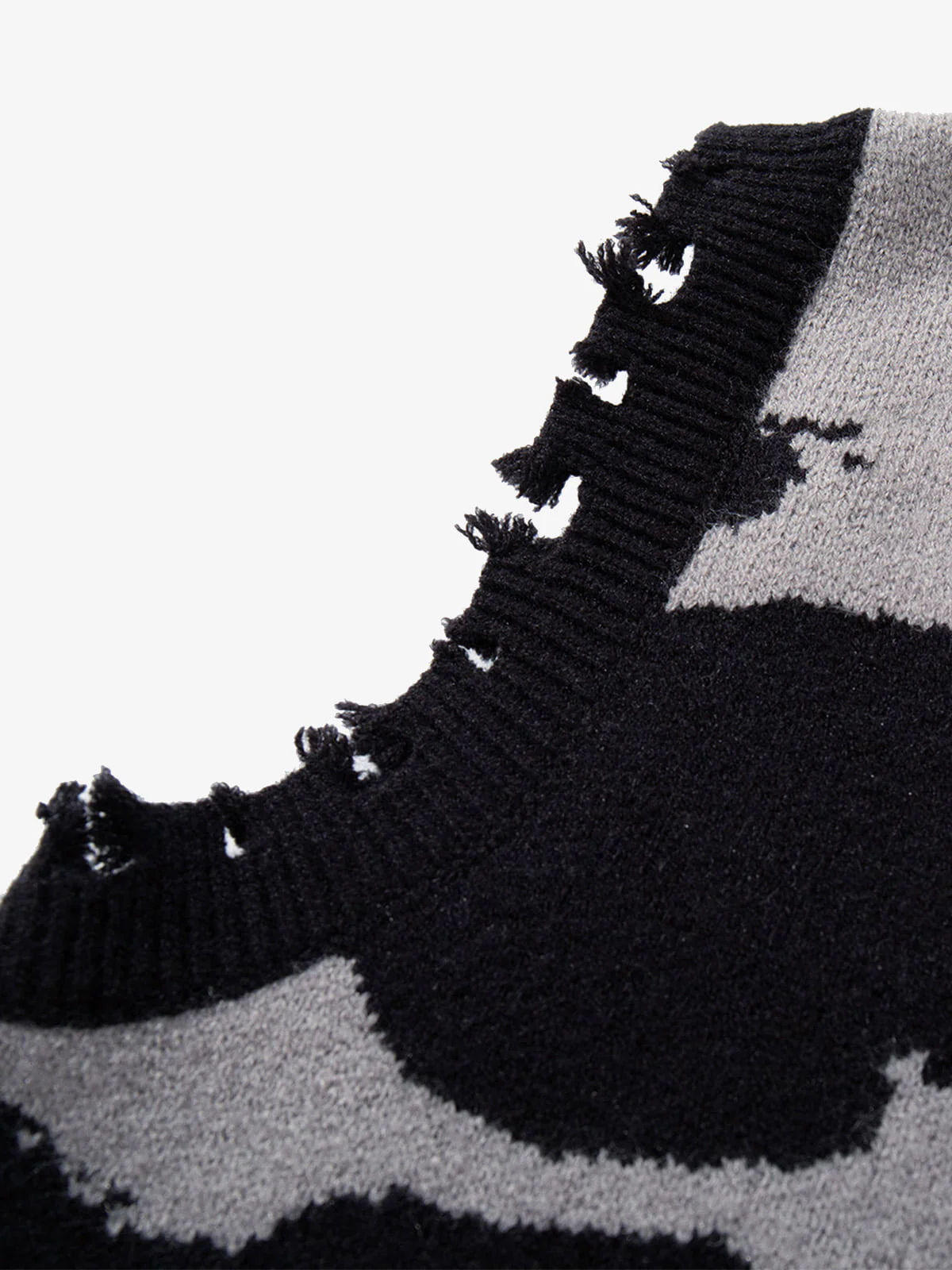 High Street Dark Skull Frayed-edge V-neck Sweater Vest - Image 6