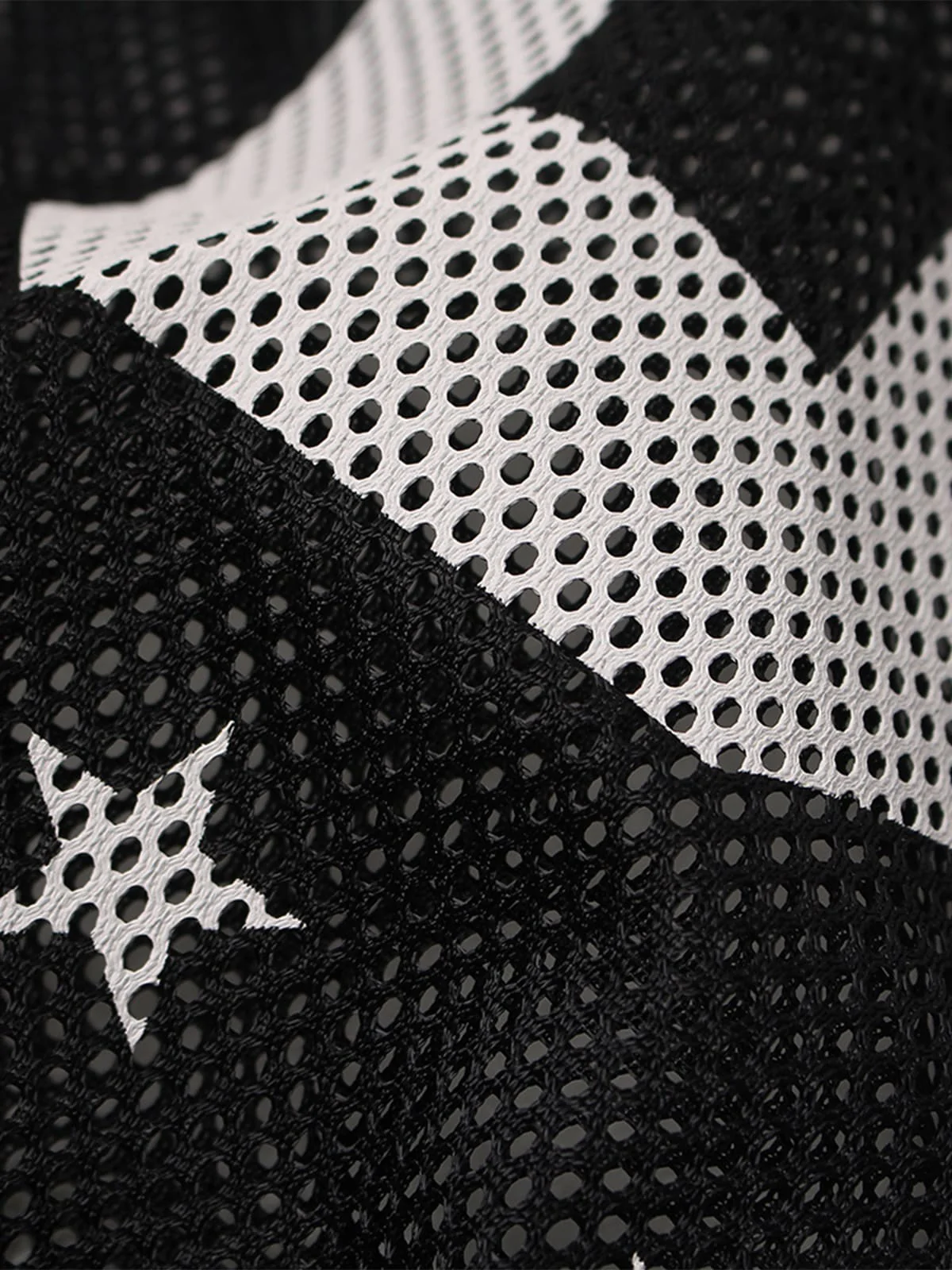 Retro Mesh Panel Number Print Contrast Stitch Jersey T-Shirt - Image 14