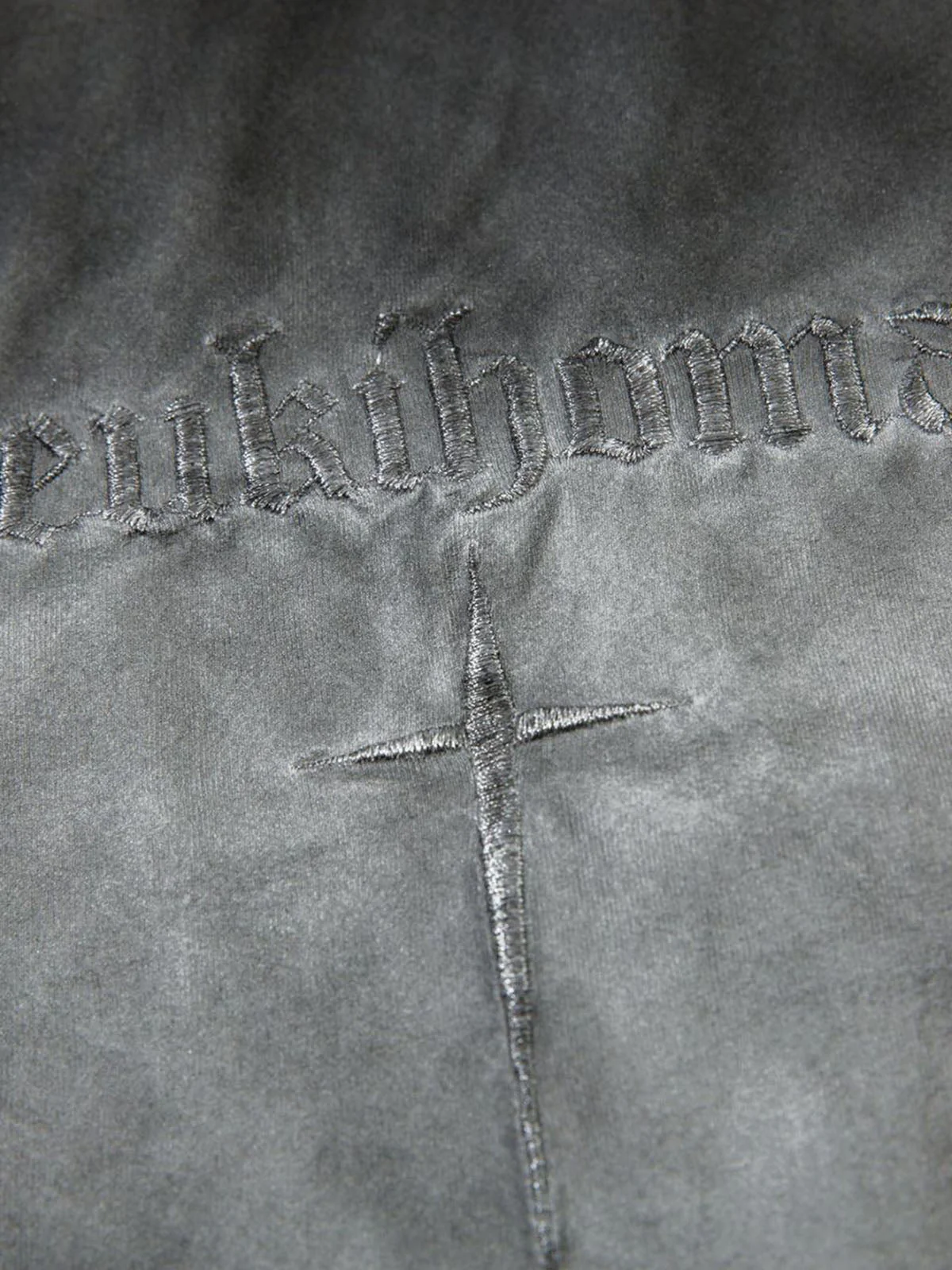 Oversized Cross and Studed T-Shirt - Image 12