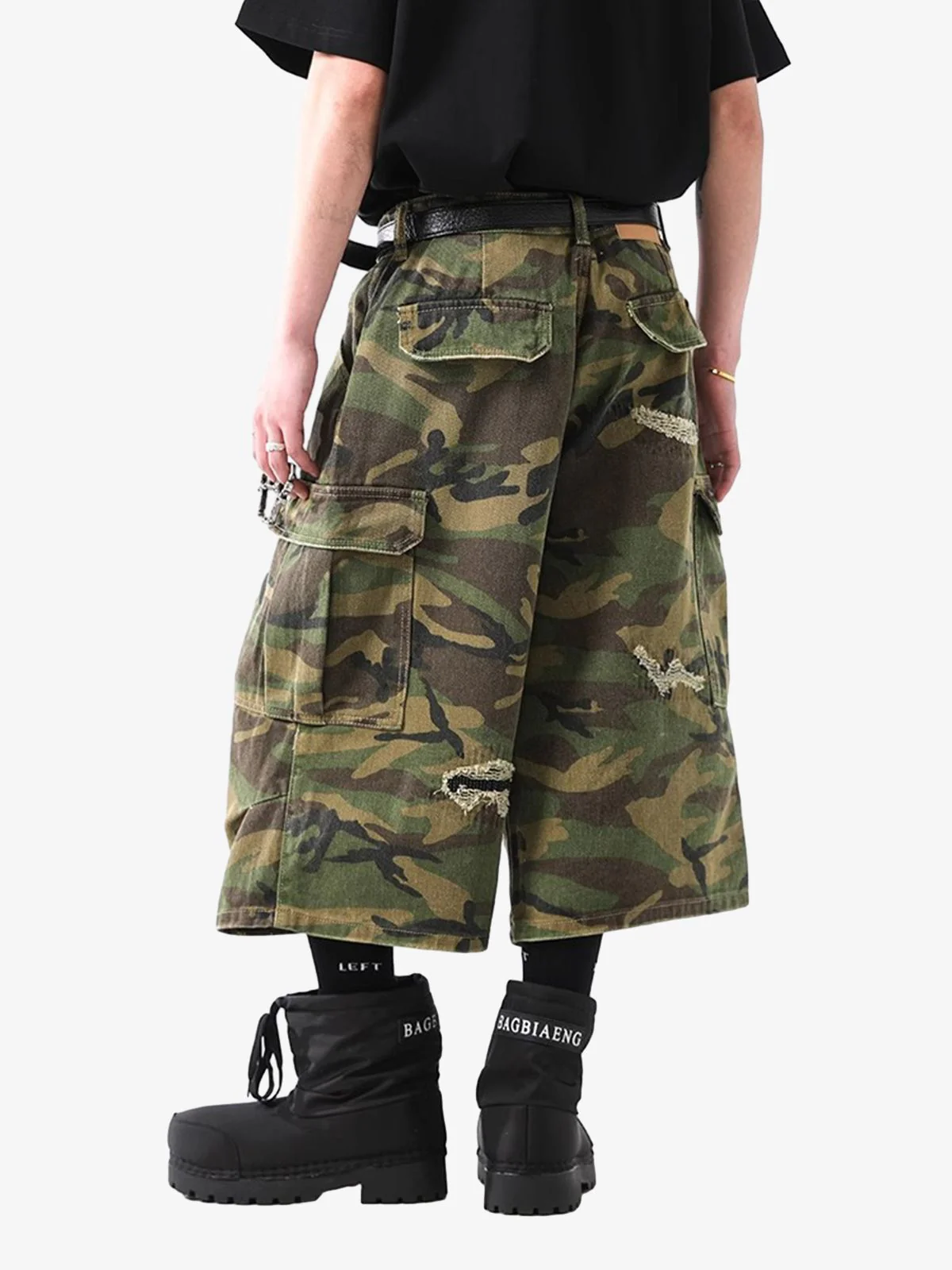 Retro Ripped Camouflage Cropped Jorts - 2387 - Image 4