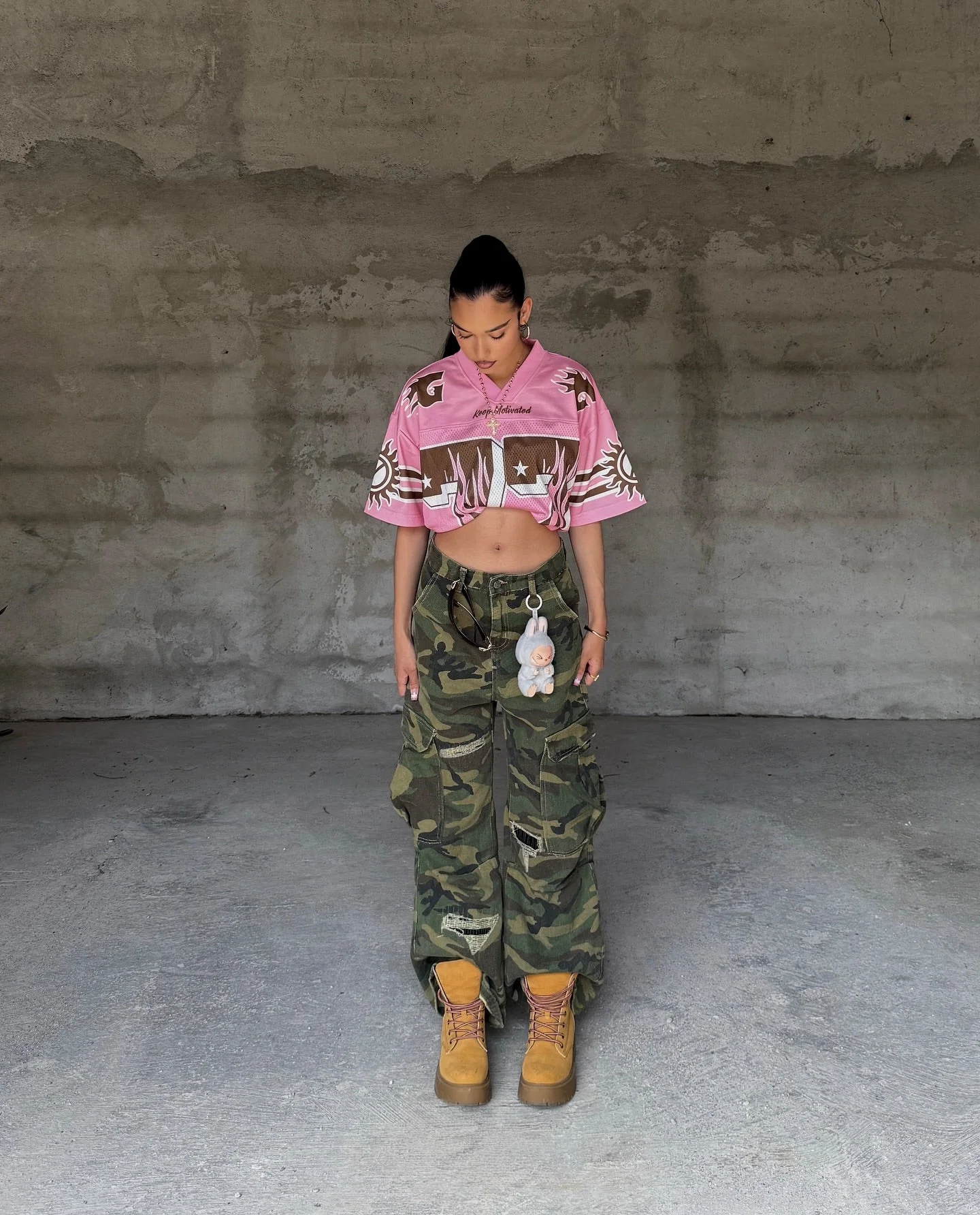 Woven Ripped Camouflage Flared Cargo Pants - 2410 - Image 11