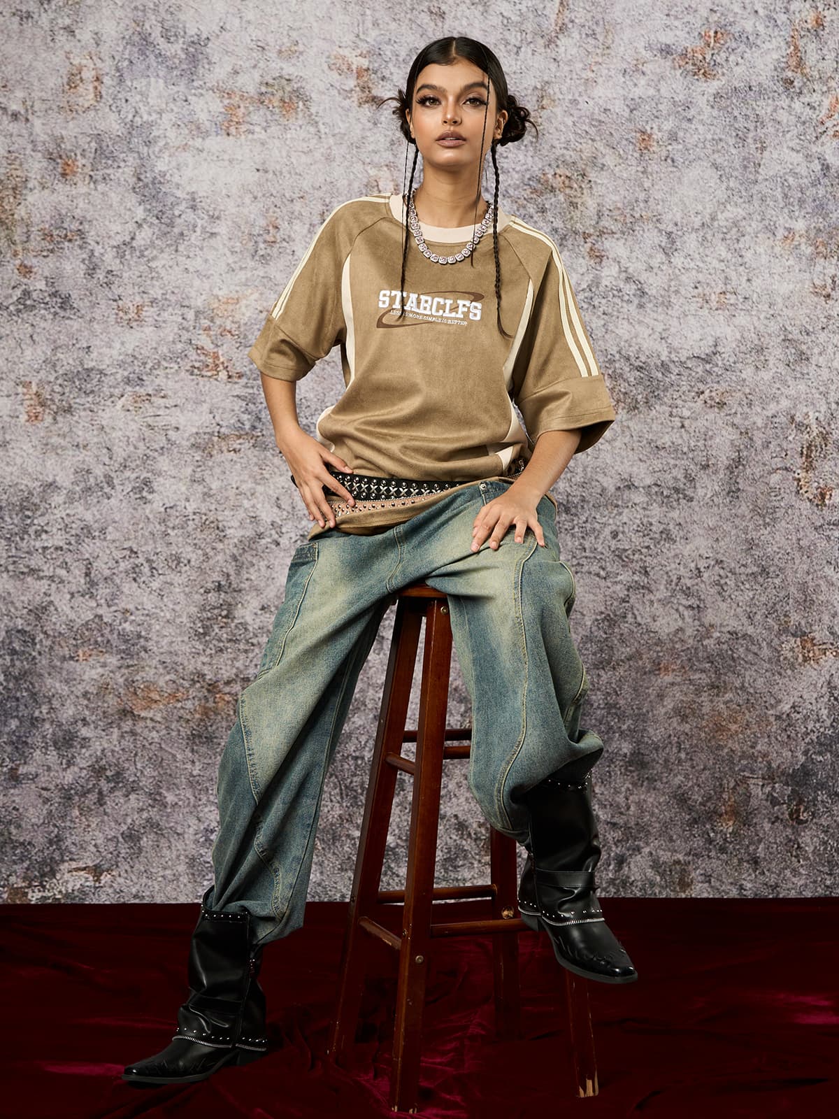 Suede Contrast Color Spliced Letter Embroidery Oversize T-shirt - 2462 - Image 15