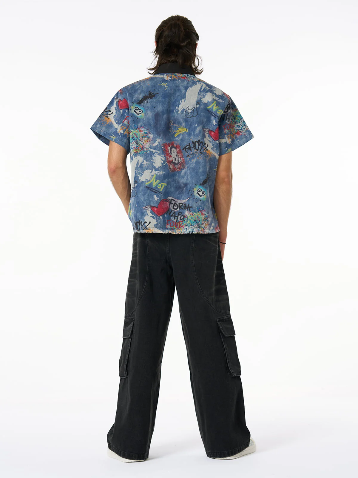 Washed Distressed Multi-Pocket Cargo Jeans - Image 5